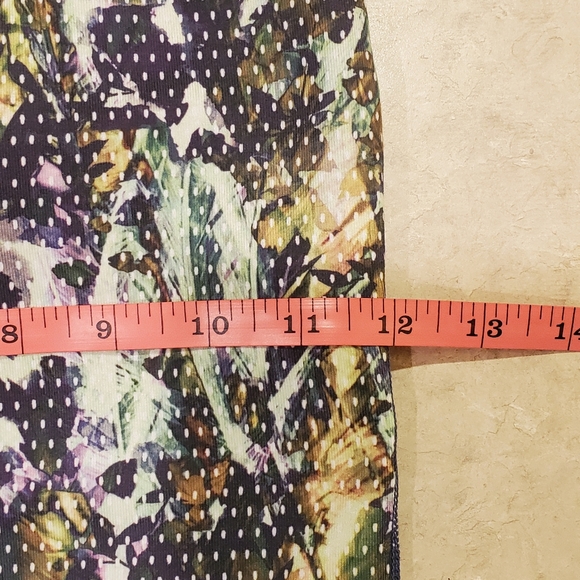 EUC Lululemon Power Y Tank - Picture 14 of 15